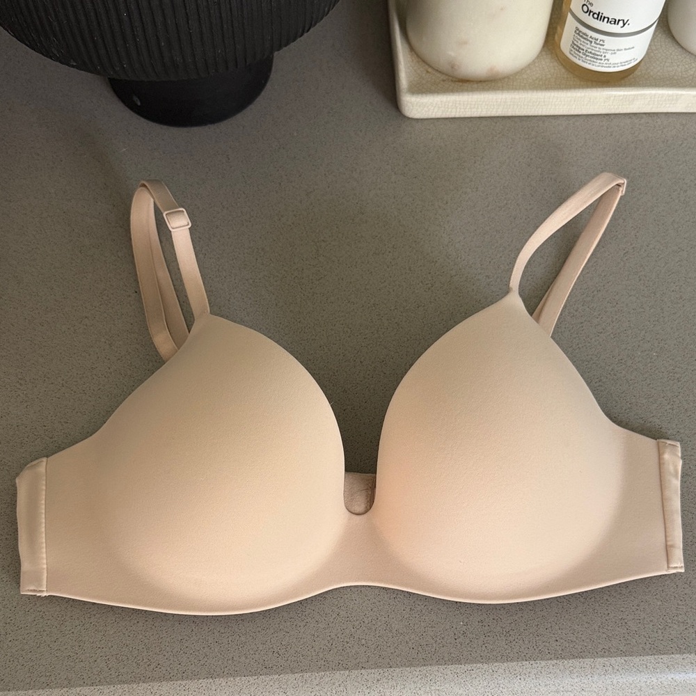 Victoria's Secret Smooth Light Nude T-Shirt Bra